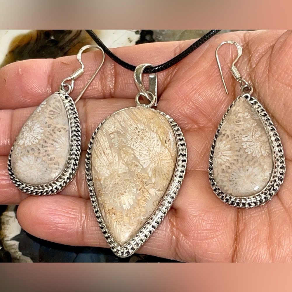 Fossil Coral Pendant & Earrings Set